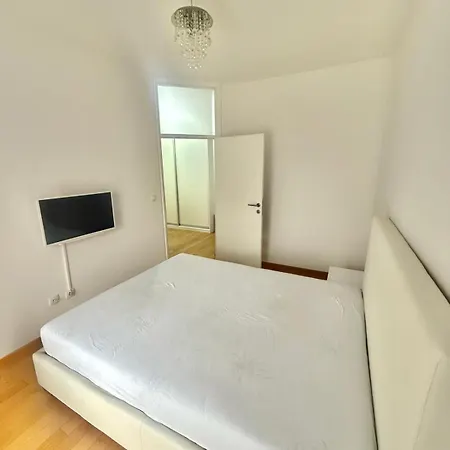 Dentalux 5 巴尼西卢卡